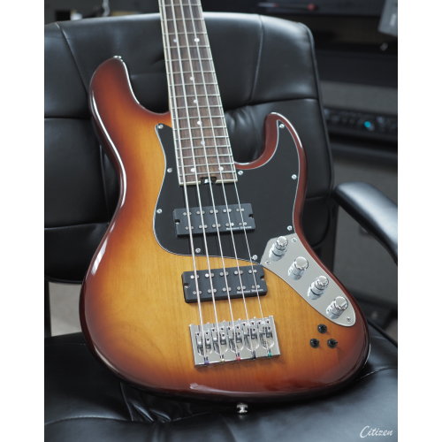 Model JC-5-34" Bass Guitar